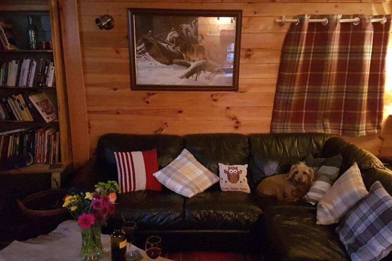 Charming 2-Bed Cabin In Sutton Coldfield Dış mekan fotoğraf